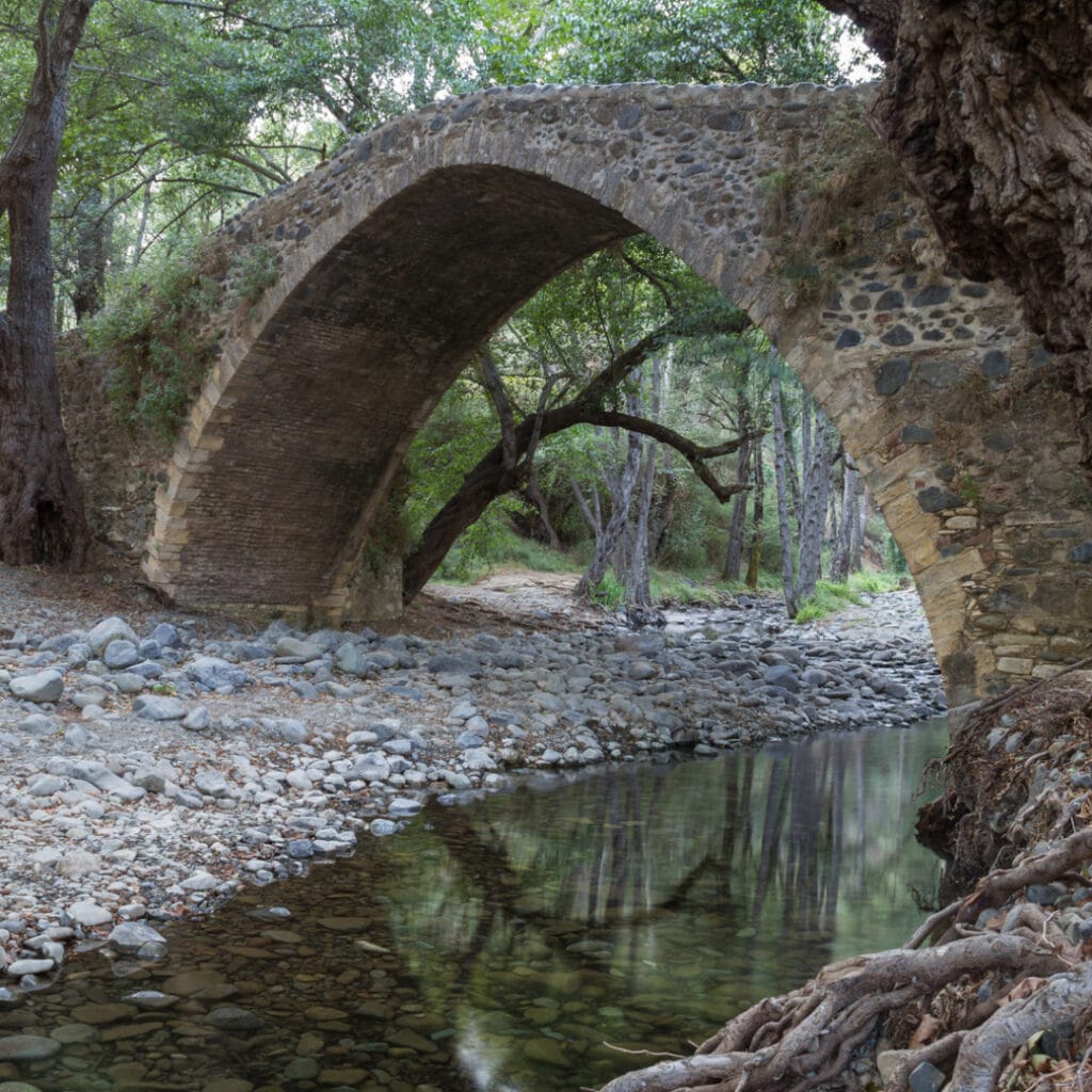 Troodos jeep safari z Pafos – wodospady, wioski i degustacja wina